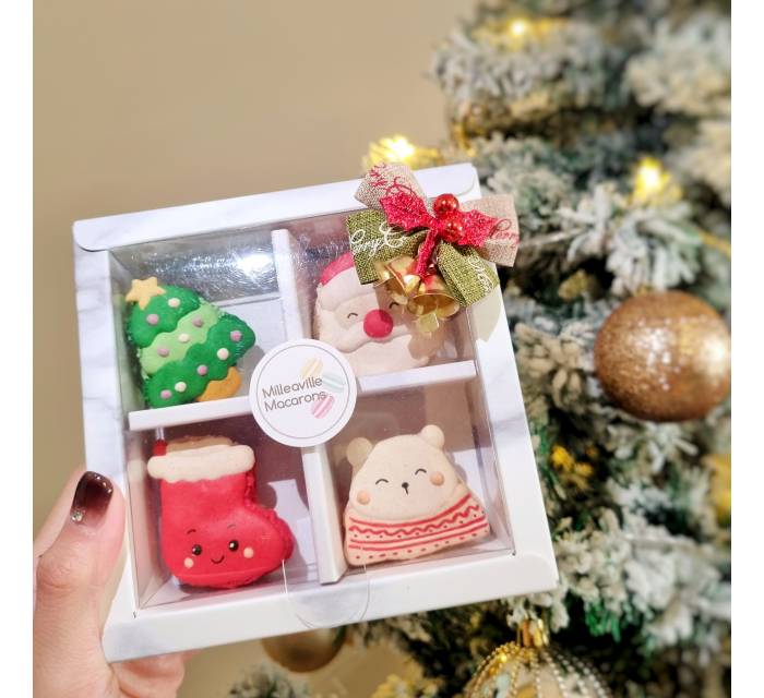 Jolly Christmas Macaron Box (4-pc)